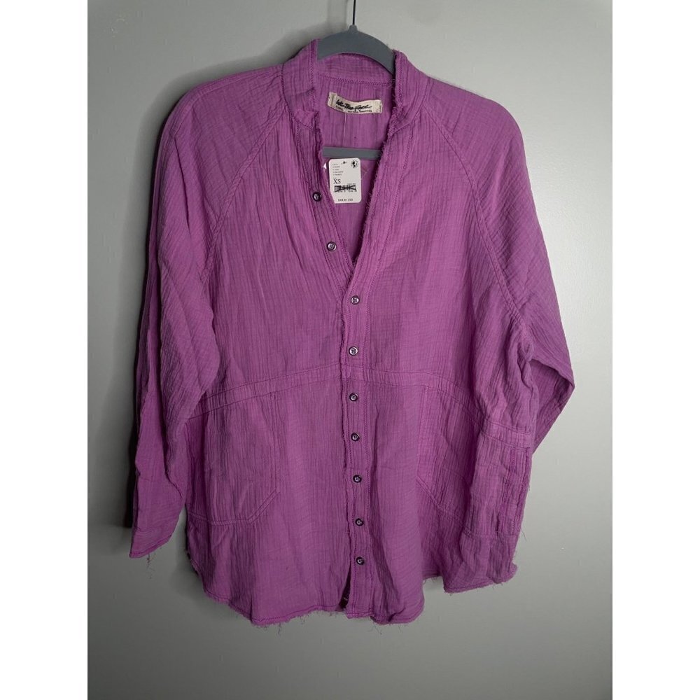 FREE PEOPLE We the Free Summer Daydream Frayed Button Down Shirt Violet XS NWT - Picture 2 of 4
